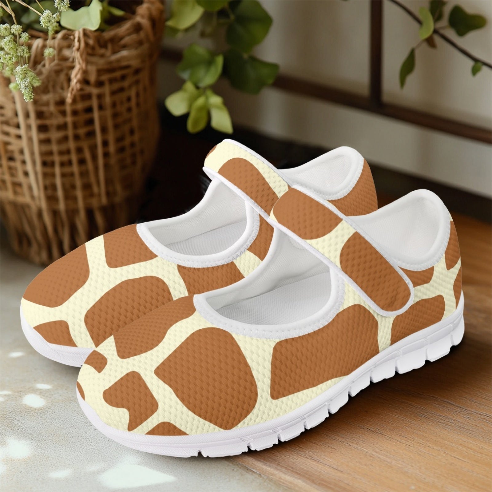 Giraffe - Mary Jane Shoes