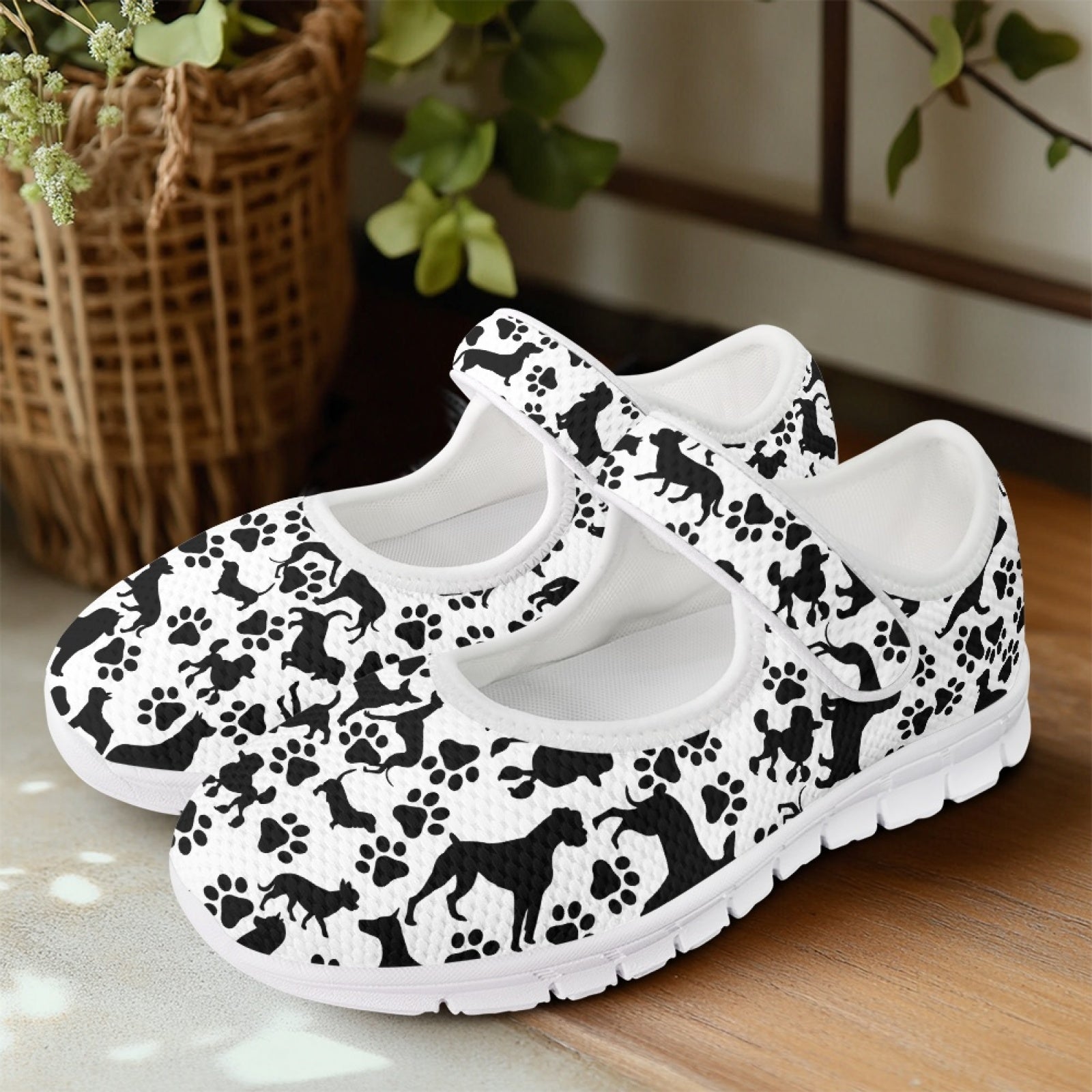 Black Dog - Mary Jane Shoes