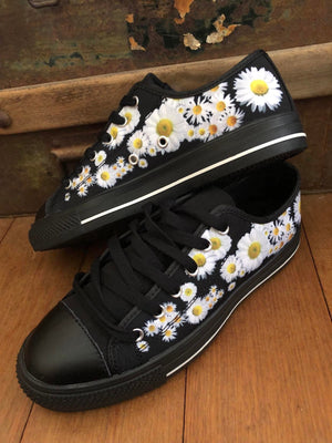 Daisy - Low Top Shoes