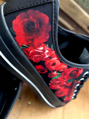 Roses Red - Low Top Shoes