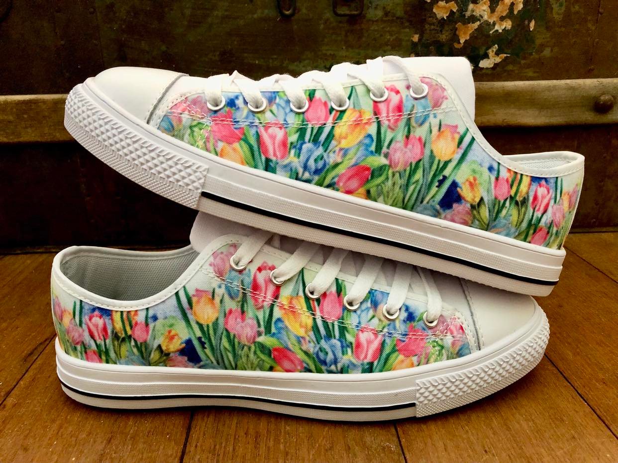 Tulips - Low Top Shoes