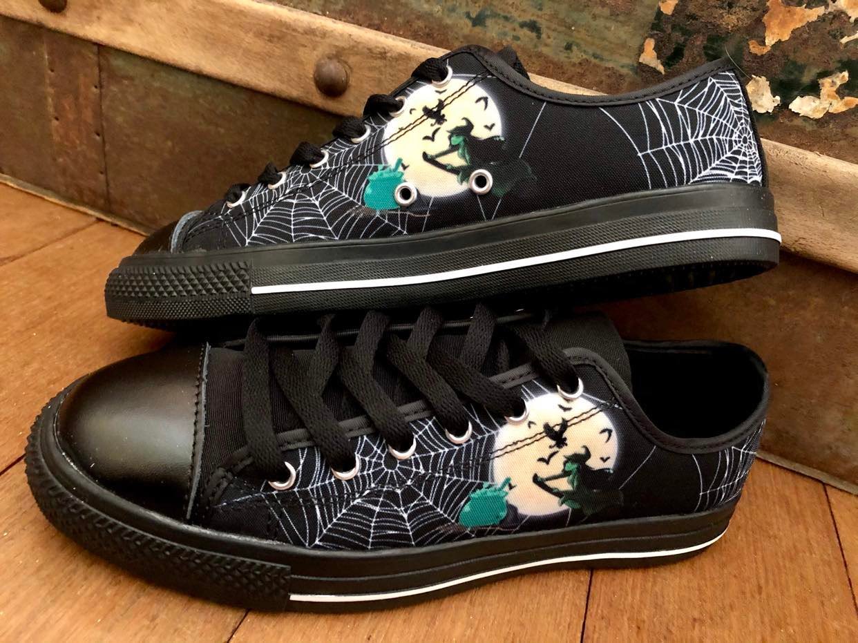 Wicked Witch - Low Top Shoes